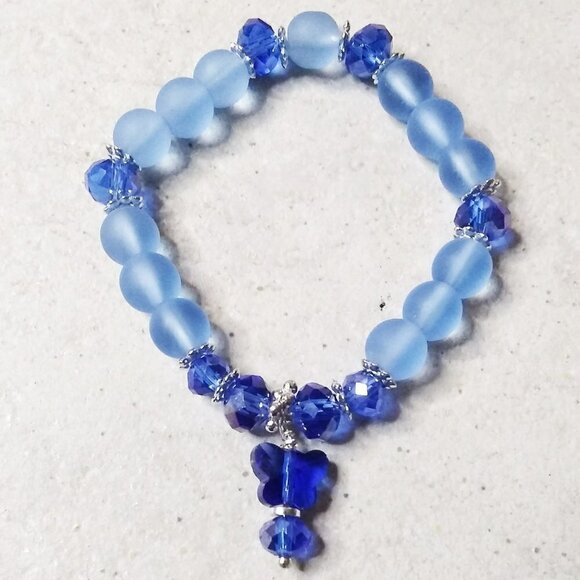 Beaded Blue Butterfly Stretch Bracelet! Dainty Girls + Pre-Teens 5.5-6" Wrists - Picture 3 of 5